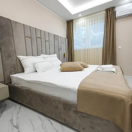 Luxury Zlatko Pensión 4*