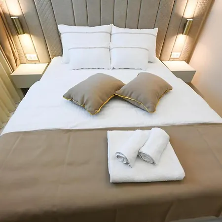 Luxury Zlatko 4* Kožino