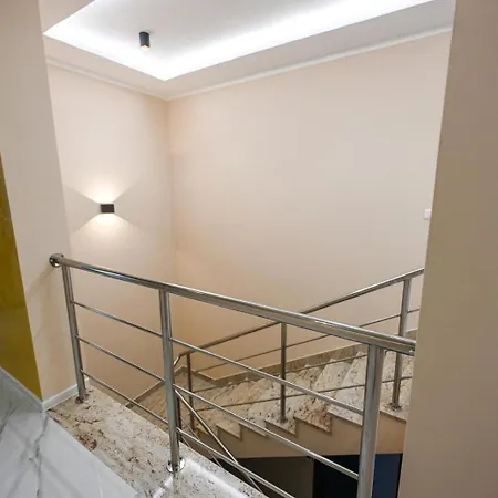 Luxury Zlatko Πανσιόν