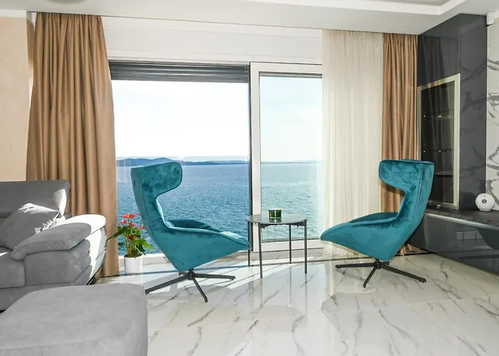 Luxury Zlatko 4* Kožino
